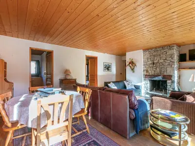Cuisine ou kitchenette dans l'établissement Appartement familial à Val-d'Isère - 5 personnes - WIFI - FR-1-519-33