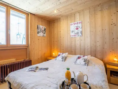 Un ou plusieurs lits dans un hébergement de l'établissement Apartment Neige d'or - Val Claret-4 by Interhome