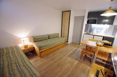 Un ou plusieurs lits dans un hébergement de l'établissement Résidence Home Club 2 - Plusieurs studios disponibles pour vos séjours en famille ou entre amis MAE-2744