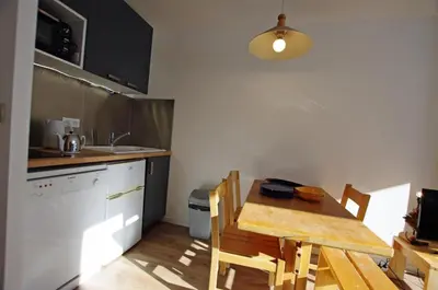 Cuisine ou kitchenette dans l'établissement Résidence Home Club 2 - Plusieurs studios disponibles pour vos séjours en famille ou entre amis MAE-2744
