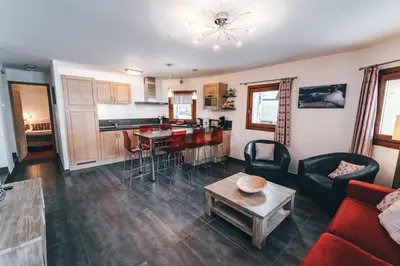 Cuisine ou kitchenette dans l'établissement Appartement Orion by ExplorHome