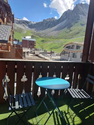 Vue générale sur la montagne ou vue sur la montagne depuis l'appartement