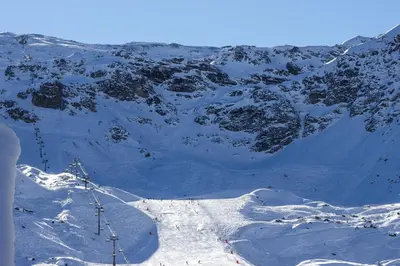 L'établissement CHALET CLUB VAL CLARET en hiver