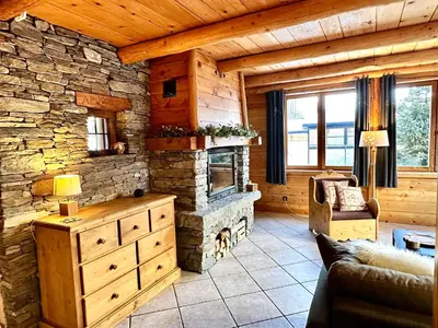 Cuisine ou kitchenette dans l'établissement Chalet Les Cocales - Séjour et Nuitées - Appartement Pin Sylvestre