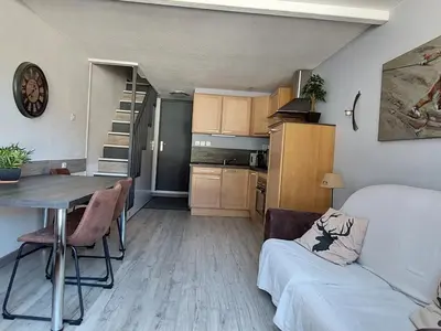 Cuisine ou kitchenette dans l'établissement Duplex skis aux pieds, 3 pièces, 6 pers., Arc 1800 - FR-1-411-836