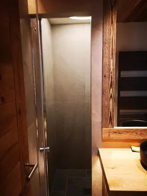 Salle de bains dans l'établissement MyHome - Très Beau T3 refait à neuf - Tichot Val Claret