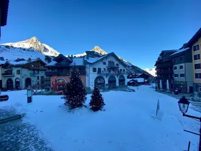 Vue générale sur la montagne ou vue sur la montagne depuis l'appartement
