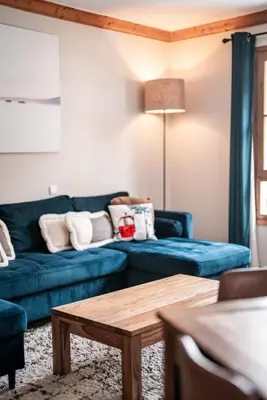 Coin salon dans l'établissement Big Tartiflat, Arc 1950, 2 bed ski-in ski-out