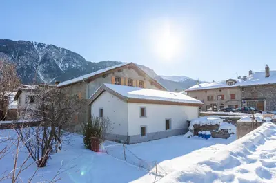 Vue générale sur la montagne ou vue sur la montagne depuis l'appartement
