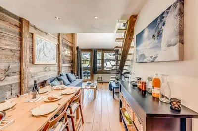 Coin salon dans l'établissement Résidence Hameaux De Toviere - Appartement élégant sur 3 niveaux - vue panoramique MAE-3034