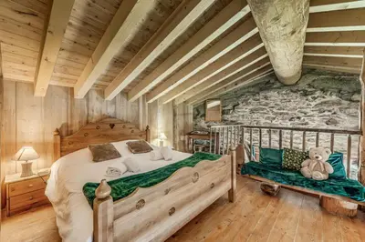 Plan de l'établissement Chalet Lo Soli - Chalet au charme rustique pour 12 personnes MAE-6974