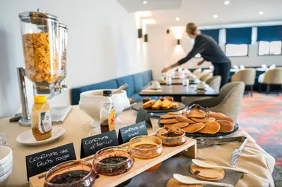 Nourriture dans l'hôtel ou à proximité