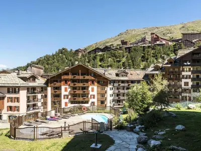 Vue générale sur la montagne ou vue sur la montagne depuis l'appartement