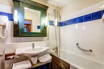 Salle de bains dans l'établissement Résidence Les Arcs 1950 Le Village - maeva Home - Appartement 3 pièces 6 personnes Selection MAE-1630