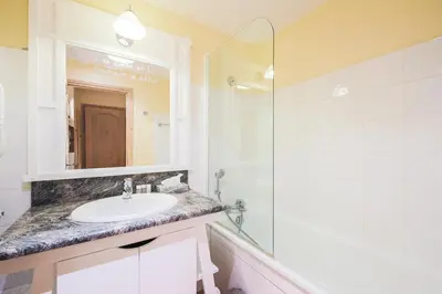 Salle de bains dans l'établissement Résidence Les Arcs 1950 Le Village - maeva Home - Appartement 2 pièces 4 personnes Sélection MAE-3657