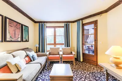 Coin salon dans l'établissement Résidence Les Arcs 1950 Le Village - maeva Home - Appartement 2 Pièces 4 Personnes - Sélection MAE-5479