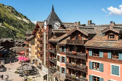Vue générale sur la montagne ou vue sur la montagne depuis l'appartement