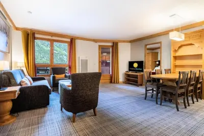 Télévision ou salle de divertissement dans l'établissement Résidence Les Arcs 1950 Le Village - maeva Home - Appartement 3 Pièces 6 Personnes - Prestige MAE-1564