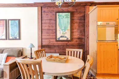 Cuisine ou kitchenette dans l'établissement Résidence Les Arcs 1950 Le Village - maeva Home - Appartement 2 pièces 4 personnes - Sélection MAE-0524