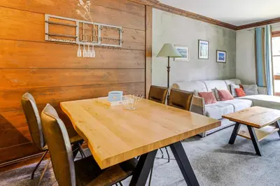 Coin salon dans l'établissement Résidence Les Arcs 1950 Le Village - maeva Home - Appartement 2 pièces 4 personnes - Prestige MAE-1194