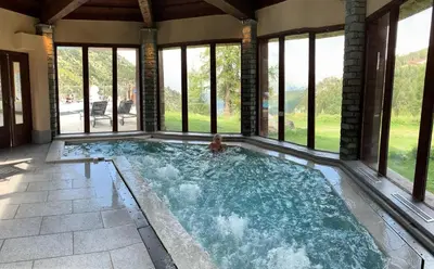 Piscine de l'établissement Résidence Les Arcs 1950 Le Village - maeva Home - 3 pièces 6 personnes Sélection - Manoir de Savoie MAE-8121 ou située à proximité