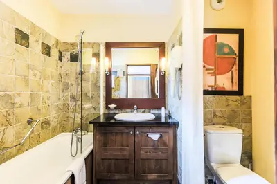 Salle de bains dans l'établissement Résidence Les Arcs 1950 Le Village - maeva Home - 3 pièces 6 personnes Sélection - Manoir de Savoie MAE-8121