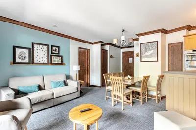 Coin salon dans l'établissement Résidence Les Arcs 1950 Le Village - maeva Home - Appartement 3 pièces 6 personnes - Prestige MAE-8924
