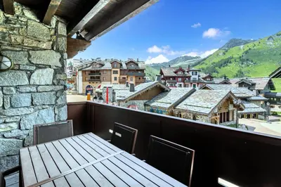 Vue générale sur la montagne ou vue sur la montagne depuis l'appartement