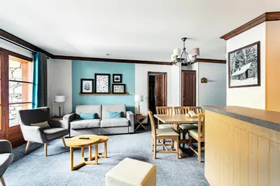 Coin salon dans l'établissement Résidence Les Arcs 1950 Le Village - maeva Home - Appartement 3 pièces 6 personnes - Prestige MAE-8924