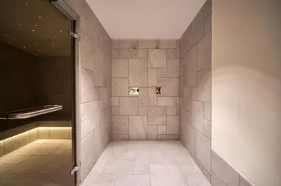 Salle de bains dans l'établissement Chalet Hôtel Turquoise