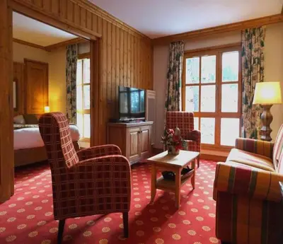 Télévision ou salle de divertissement dans l'établissement 5* Flat - 6 people - Arc 1950 - Sun - View - SPA