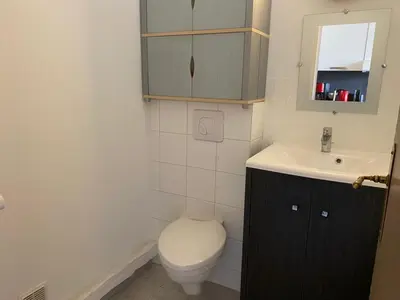 Salle de bains dans l'établissement Studio cosy à Tignes, 20m², balcon Sud-Est, vue montagne - FR-1-449-187