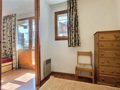 Un ou plusieurs lits dans un hébergement de l'établissement Résidence Rond-point Des Pistes Iii - Appartement 2 pièces pour 4 personnes situé à Val d’Isère, skis aux pieds et à 500m du centre du village, navettes gratuites au MAE-1798