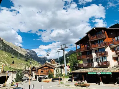 Vue générale sur la montagne ou vue sur la montagne depuis l'appartement