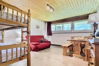 Un ou plusieurs lits dans un hébergement de l'établissement Résidence Neige Et Soleil - Studio 4 personnes à Tignes au pied des pistes et proche des commerces dans le quartier du Rosset. Studio très bien agencé avec MAE-1806