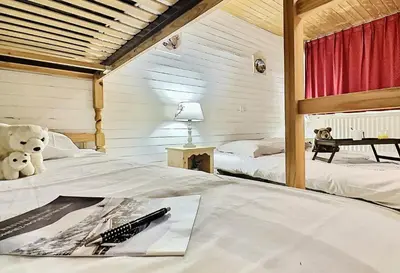 Un ou plusieurs lits dans un hébergement de l'établissement Résidence Neige Et Soleil - Studio 4 personnes à Tignes au pied des pistes et proche des commerces dans le quartier du Rosset. Studio très bien agencé avec MAE-1806