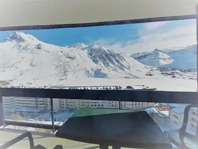 Vue générale sur la montagne ou vue sur la montagne depuis l'appartement