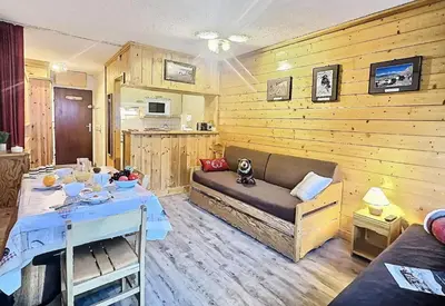 Cuisine ou kitchenette dans l'établissement Résidence Le Pramecou - Joli studio 4 personnes à Tignes proche des pistes et des commerces dans le quartier du Val Claret. Appartement situé au 5ème ét MAE-2133