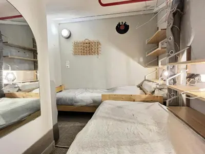 Un ou plusieurs lits dans un hébergement de l'établissement Résidence Rond-point Des Pistes Iii - Agréable appartement 3 pièces duplex pour 6 personnes situé à Val d’Isère, skis aux pieds et à 500m du centre du village, navett MAE-6556