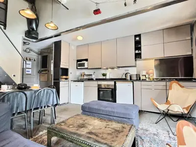 Cuisine ou kitchenette dans l'établissement Résidence Rond-point Des Pistes Iii - Agréable appartement 3 pièces duplex pour 6 personnes situé à Val d’Isère, skis aux pieds et à 500m du centre du village, navett MAE-6556