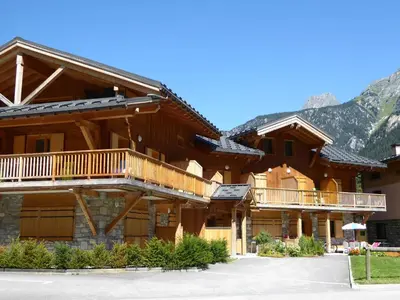 Vue générale sur la montagne ou vue sur la montagne depuis l'appartement