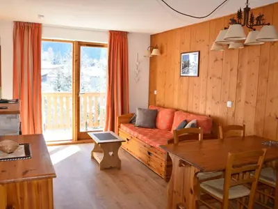 Coin salon dans l'établissement Appartement cosy proche centre 4 pers, balcon lumineux - FR-1-464-200