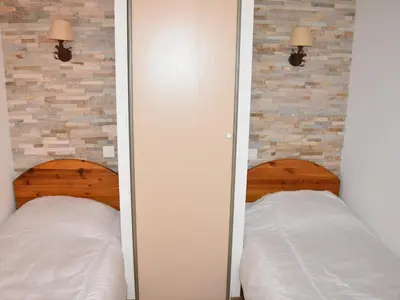 Un ou plusieurs lits dans un hébergement de l'établissement Appartement cosy proche centre 4 pers, balcon lumineux - FR-1-464-200