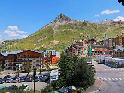 Vue générale sur la montagne ou vue sur la montagne depuis l'appartement