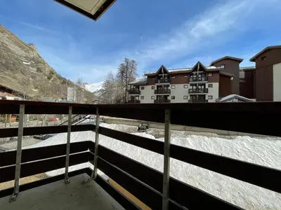Vue générale sur la montagne ou vue sur la montagne depuis l'appartement