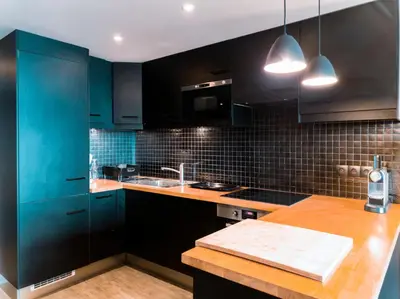 Cuisine ou kitchenette dans l'établissement Résidence Nova - Très beau duplex, entièrement rénové pour 8 personnes, proche des pistes et des commerces, au centre de la station d'Arc 1800 da MAE-1663