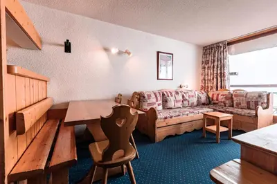 Coin salon dans l'établissement Résidence Nova - Appartement 2 pièces 6 personnes proche des pistes, des commerces, de la garderie et de l'ESF au centre de la station d’Arc 1800 MAE-1716