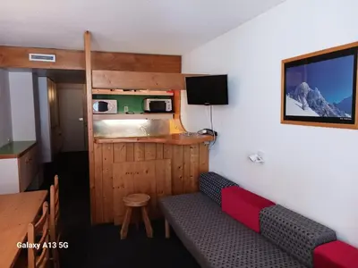 Cuisine ou kitchenette dans l'établissement Résidence Lauzieres - Appartement 2 pièces pour 7 personnes skis aux pieds et proche des commerces dans le village du Charvet à Arc 1800 MAE-1876