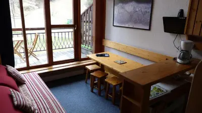 Coin salon dans l'établissement Résidence Aiguille Grive Bat Ii - Appartement 2 pièces en duplex pour 5 personnes proche des pistes dans le village de Charmettoger à Arc 1800 MAE-2075