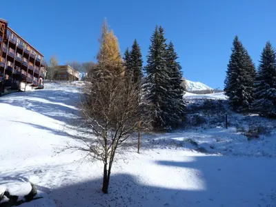 L'établissement Résidence Aiguille Grive Bat Ii - Appartement 2 pièces en duplex pour 5 personnes proche des pistes dans le village de Charmettoger à Arc 1800 MAE-2079 en hiver